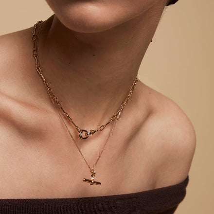 6 Ways to Wear: Chunky Chains-Astrid & Miyu