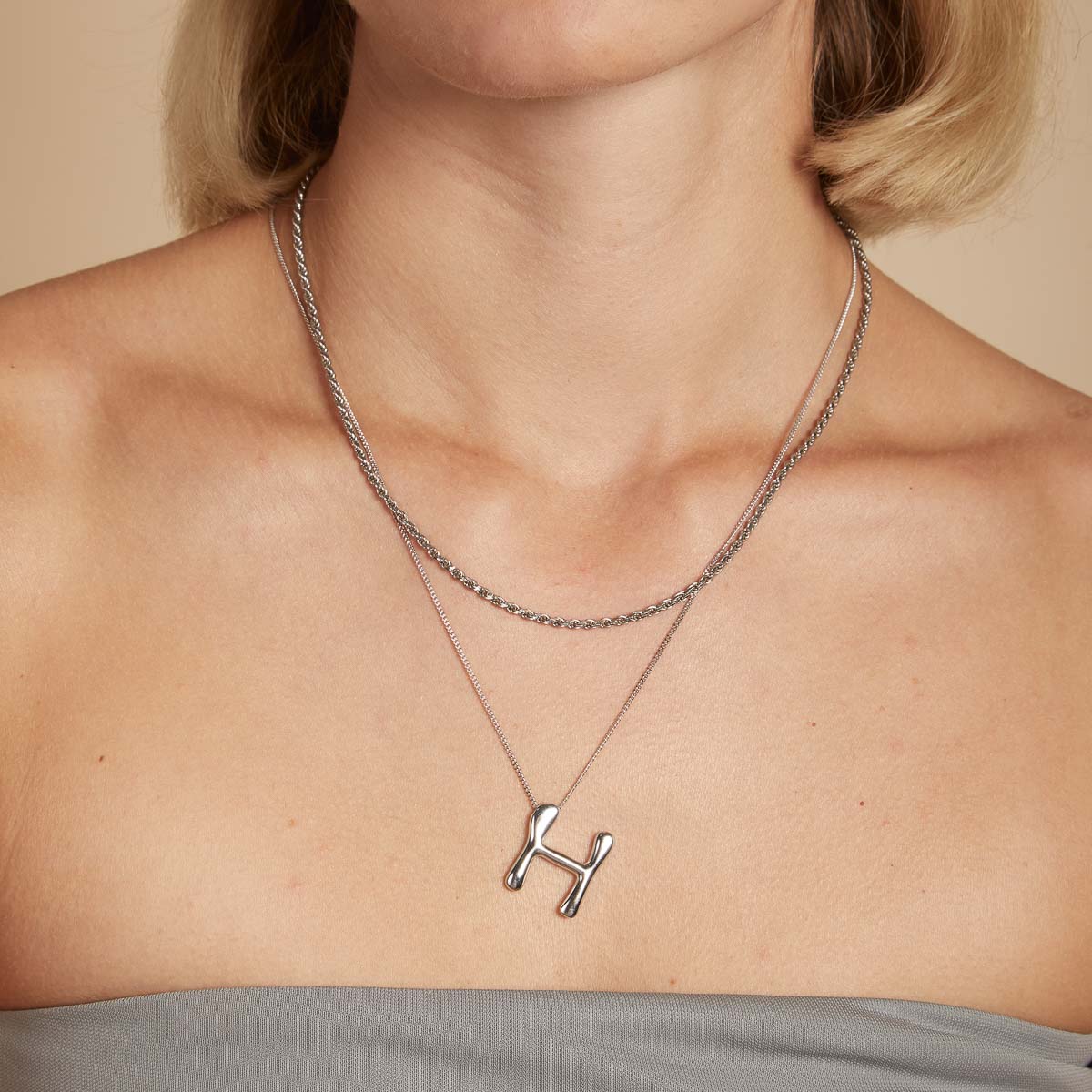 Necklaces & Bracelets - H Initial Bold Pendant Necklace in Silver - Pendant Necklace - Astrid & Miyu
