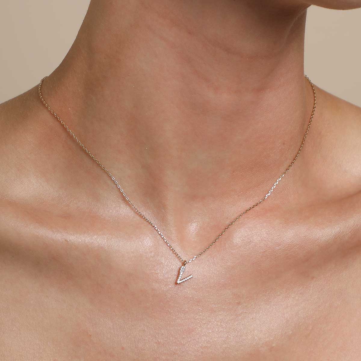 18k Gold Plated Jewellery - V Initial Pavé Pendant Necklace in Gold - Pendant Necklace - Astrid & Miyu