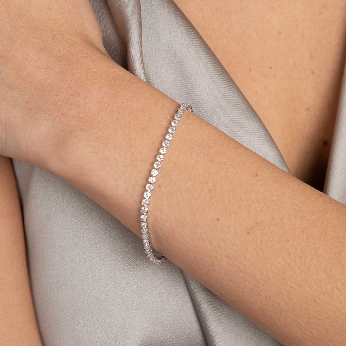 Bracelets - Gleam Bold Tennis Chain Bracelet in Silver - Chain Bracelet - Astrid & Miyu