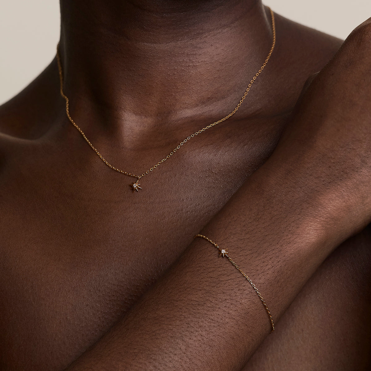 Shooting Star Charm Bracelet in Gold-Astrid & Miyu