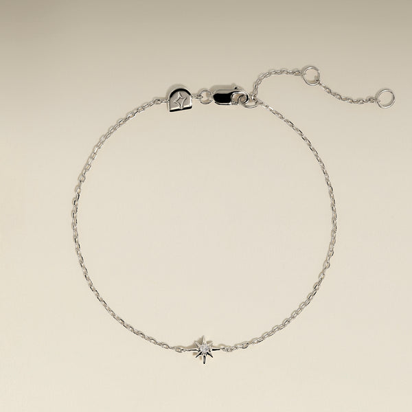 Shooting Star Pendant Bracelet in Silver-Astrid & Miyu