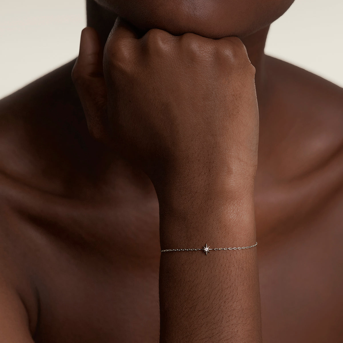 Shooting Star Pendant Bracelet in Silver-Astrid & Miyu