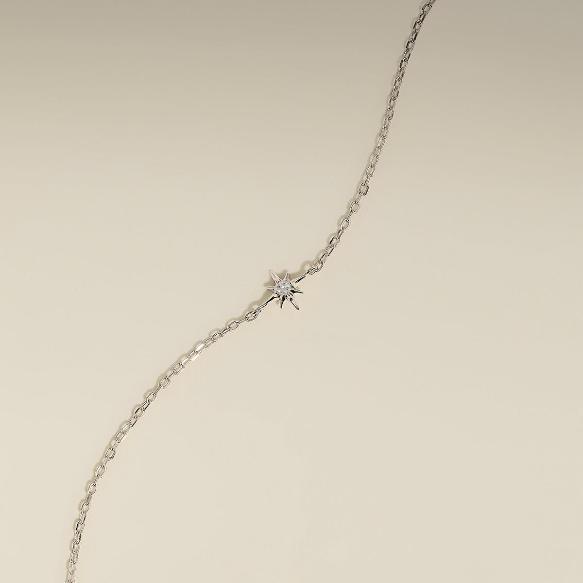 Shooting Star Pendant Bracelet in Silver-Astrid & Miyu