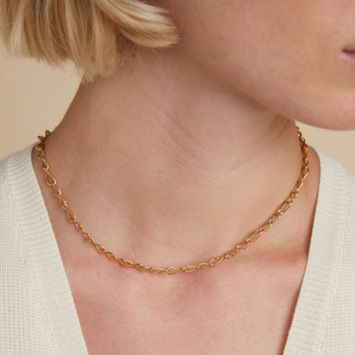 18k Gold Plated Jewellery - Infinite Slim Chain Necklace in Gold - Chain Necklace - Astrid & Miyu