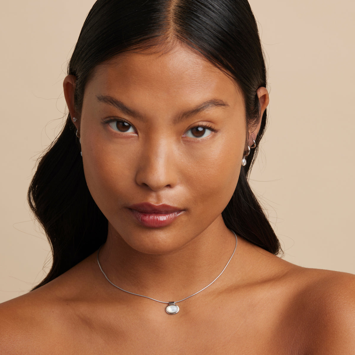Gemstone Necklaces - Mother of Pearl Pendant Necklace in Silver - Pendant Necklace - Astrid & Miyu