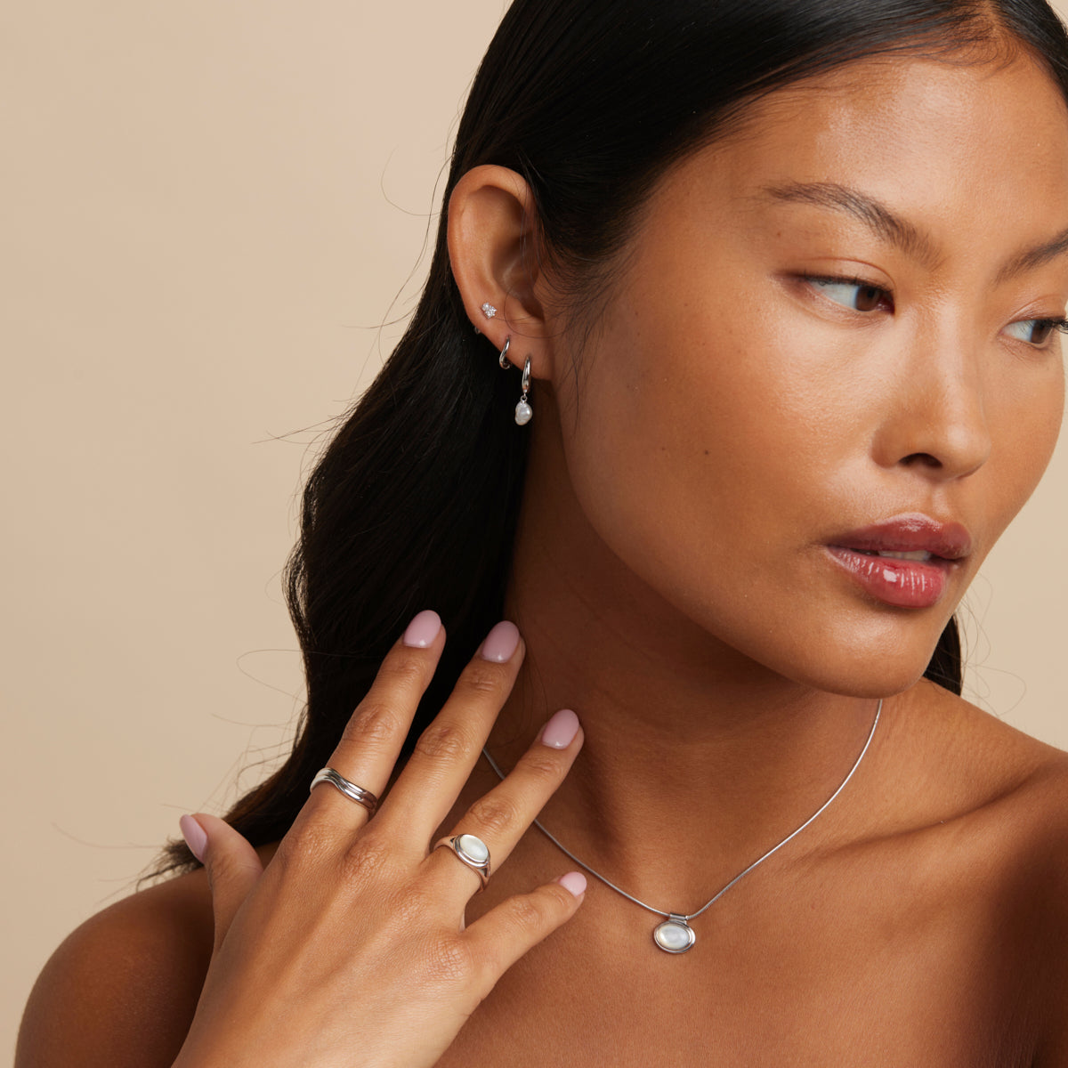 Cocktail Rings - Mother of Pearl Cocktail Ring in Silver - Cocktail Rings - Astrid & Miyu