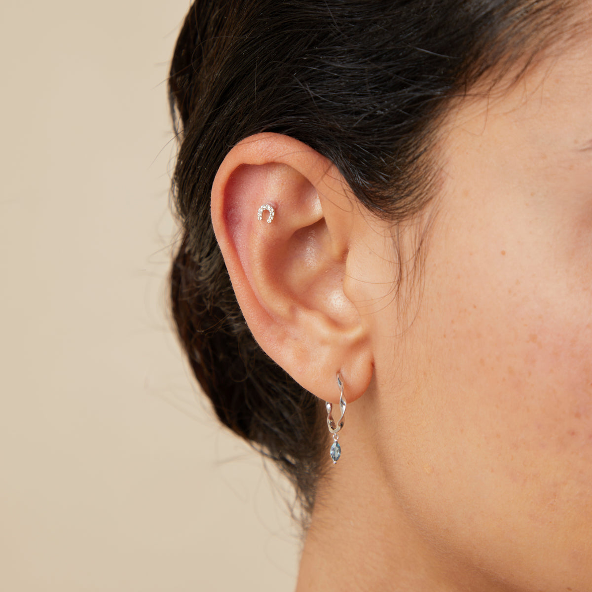 Flat Back Labret Studs - Pavé Horseshoe Piercing Stud in Solid White Gold - Piercing Stud - Astrid & Miyu