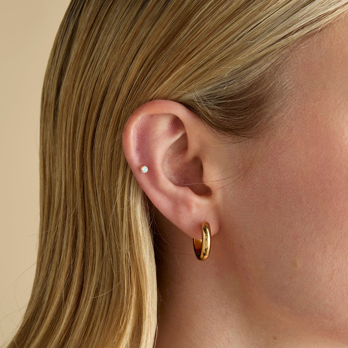 Conch Piercing Jewellery - Moonstone Titanium Piercing Stud in Gold - Piercing Stud - Astrid & Miyu