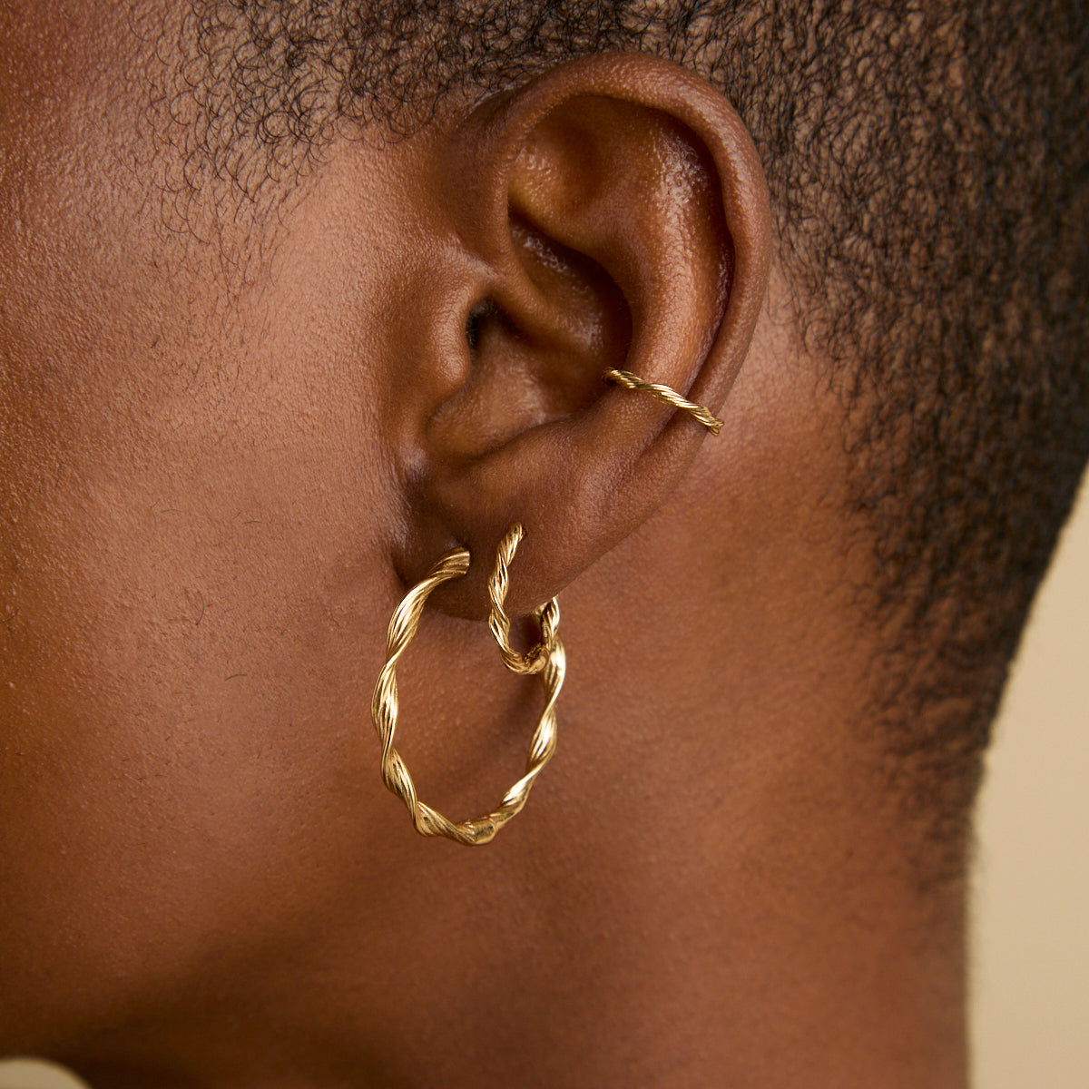 18k Gold Plated Jewellery - Twist Large Hoops in Gold - Hoops - Astrid & Miyu