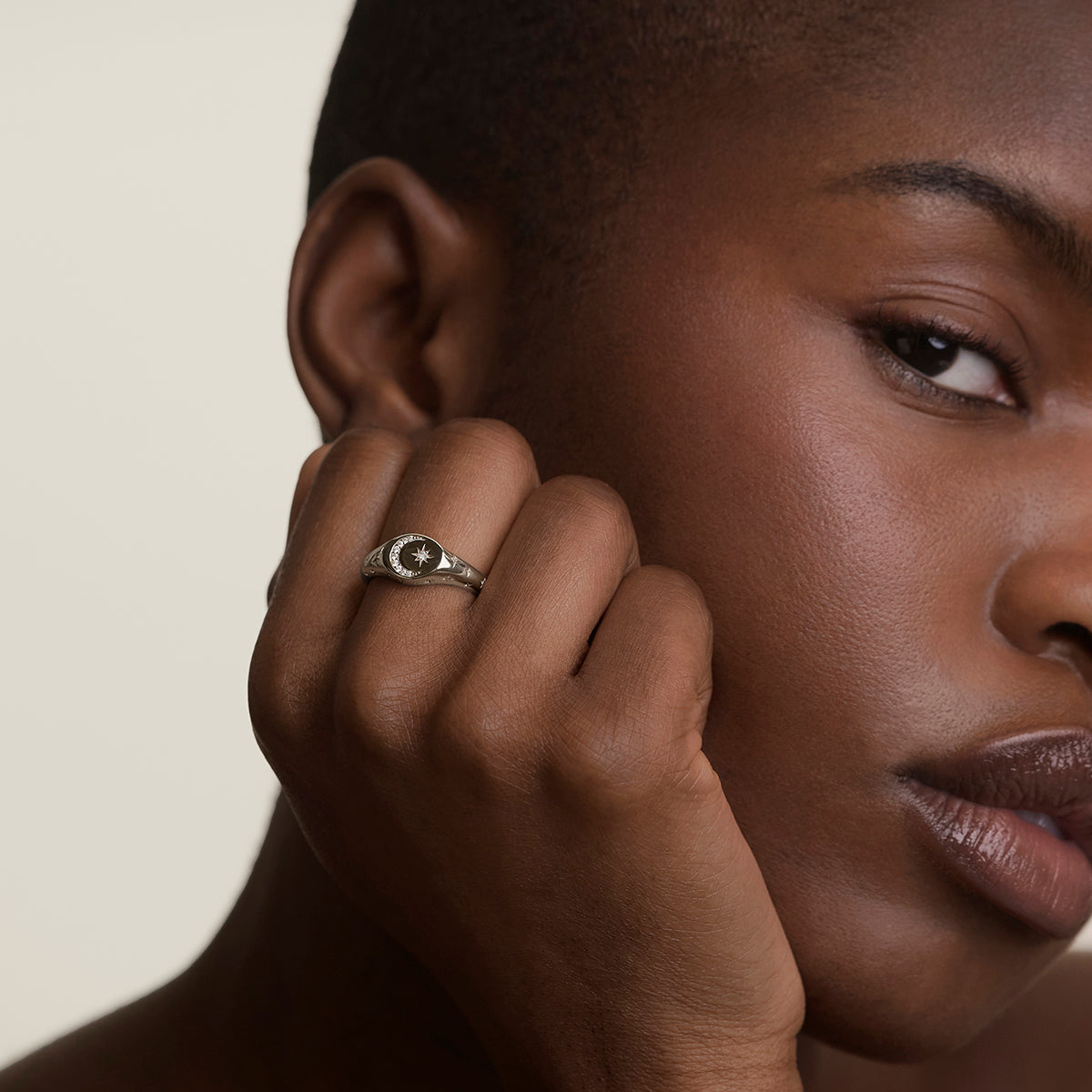 Cosmic Signet Ring in Silver-Astrid & Miyu