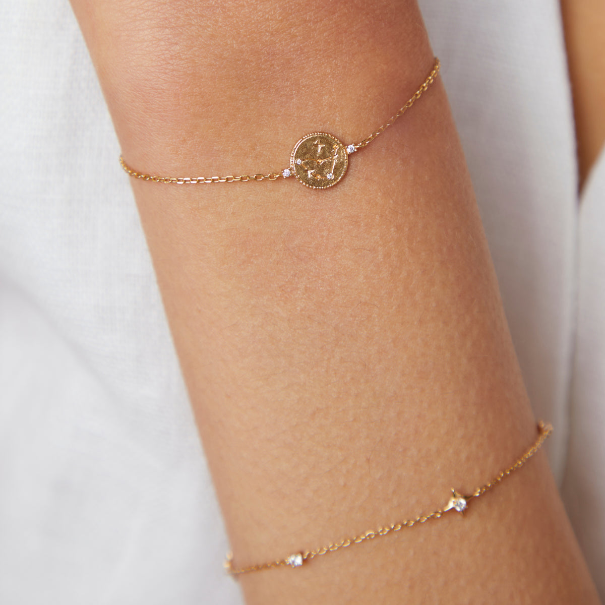 18k Gold Plated Jewellery - Capricorn Zodiac Bracelet in Gold - Zodiac - Astrid & Miyu