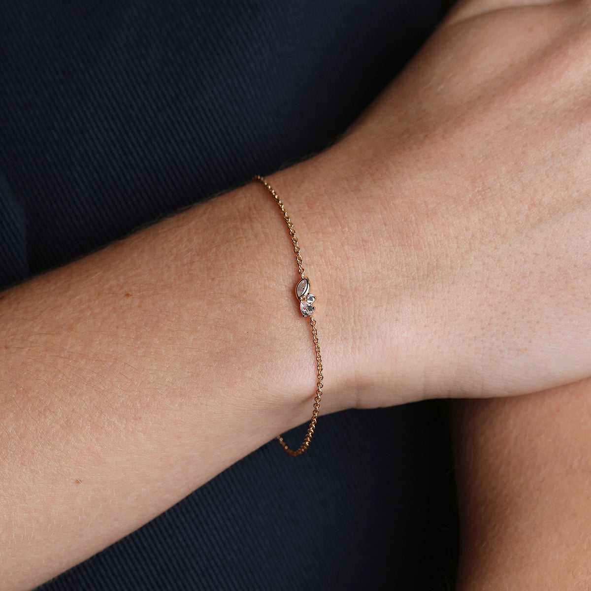 Crystal Cluster Pendant Bracelet in Gold-Astrid & Miyu