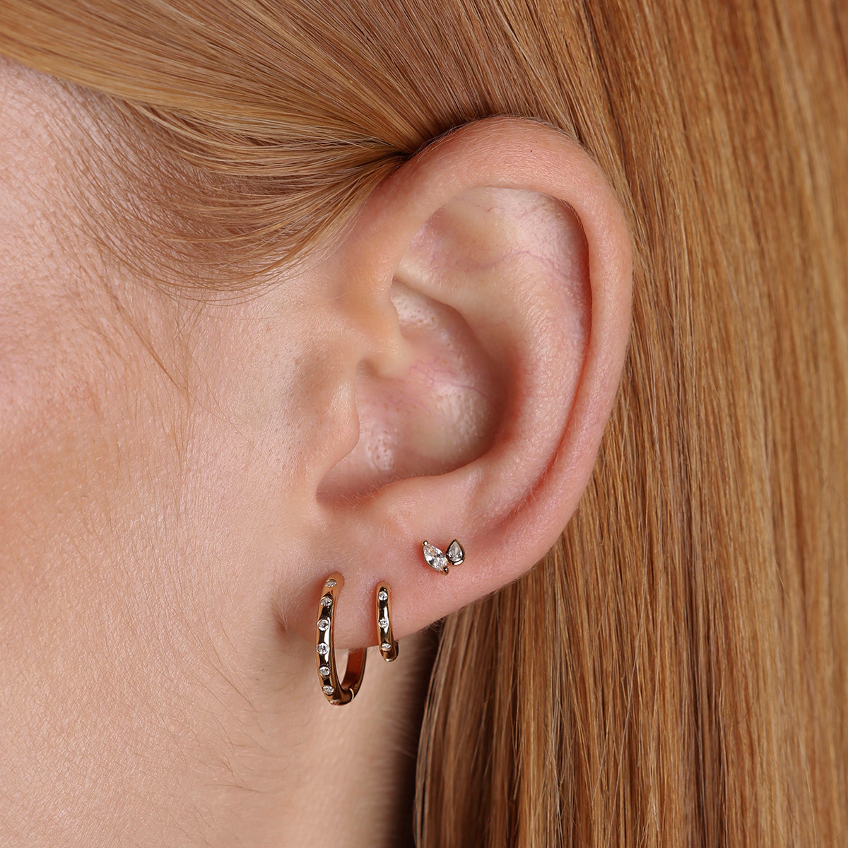 Crystal Set Hoop 6.5mm in Gold-Astrid & Miyu