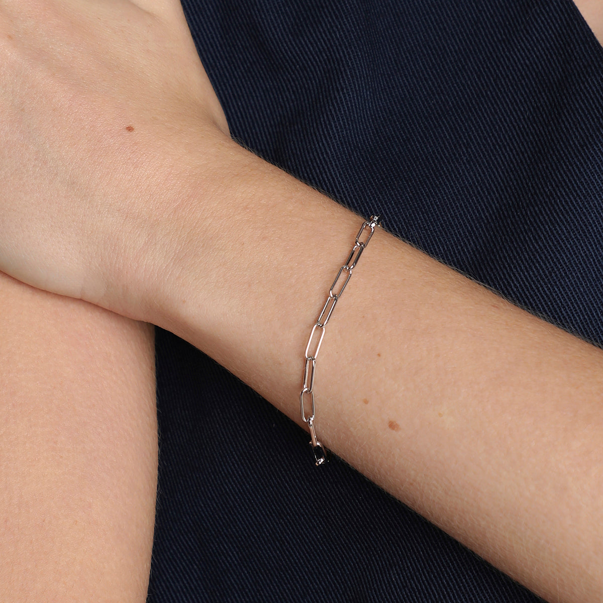 Bold Piccadilly Chain Bracelet in Silver-Astrid & Miyu