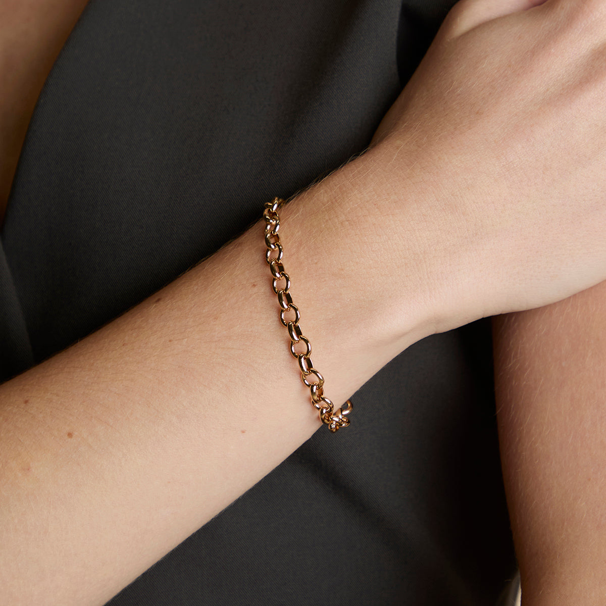 Bold Chelsea Chain Bracelet in Gold-Astrid & Miyu