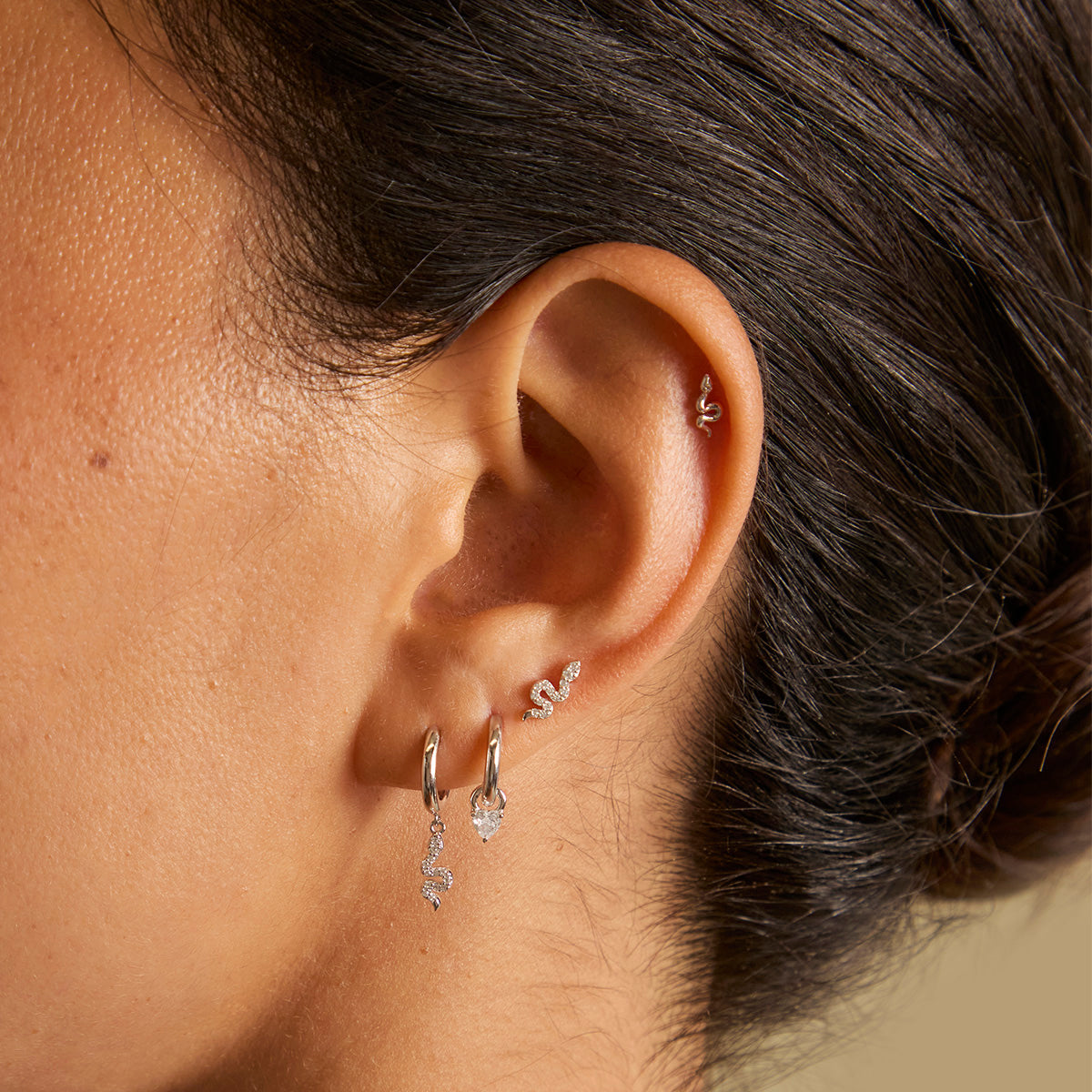 April White Topaz - Snake Piercing Stud in Solid White Gold - Piercing Stud - Astrid & Miyu