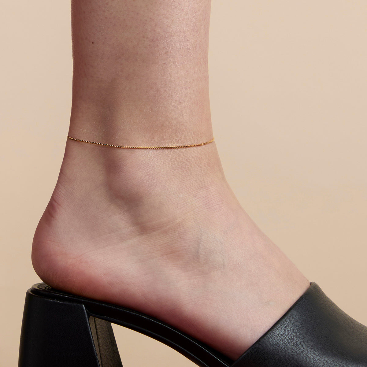Essential Box Chain Anklet in Gold-Astrid & Miyu