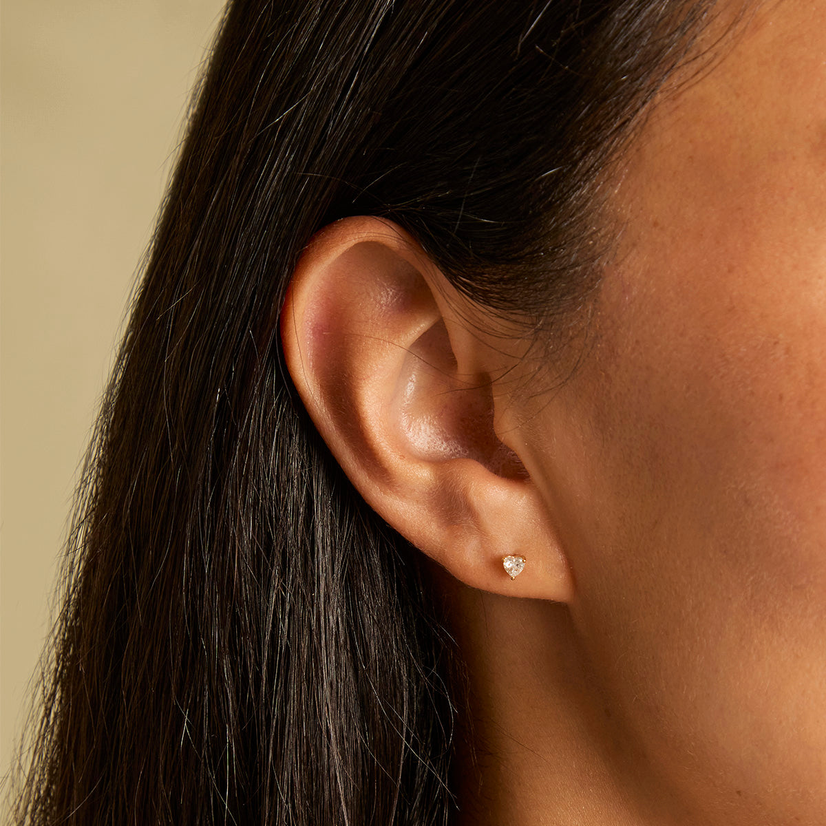 18k Gold Plated Jewellery - Heart Crystal Studs in Gold - Stud Earrings - Astrid & Miyu