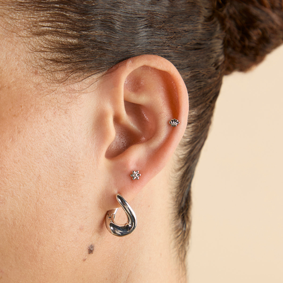 Flower Titanium Piercing Stud in Platinum-Astrid & Miyu