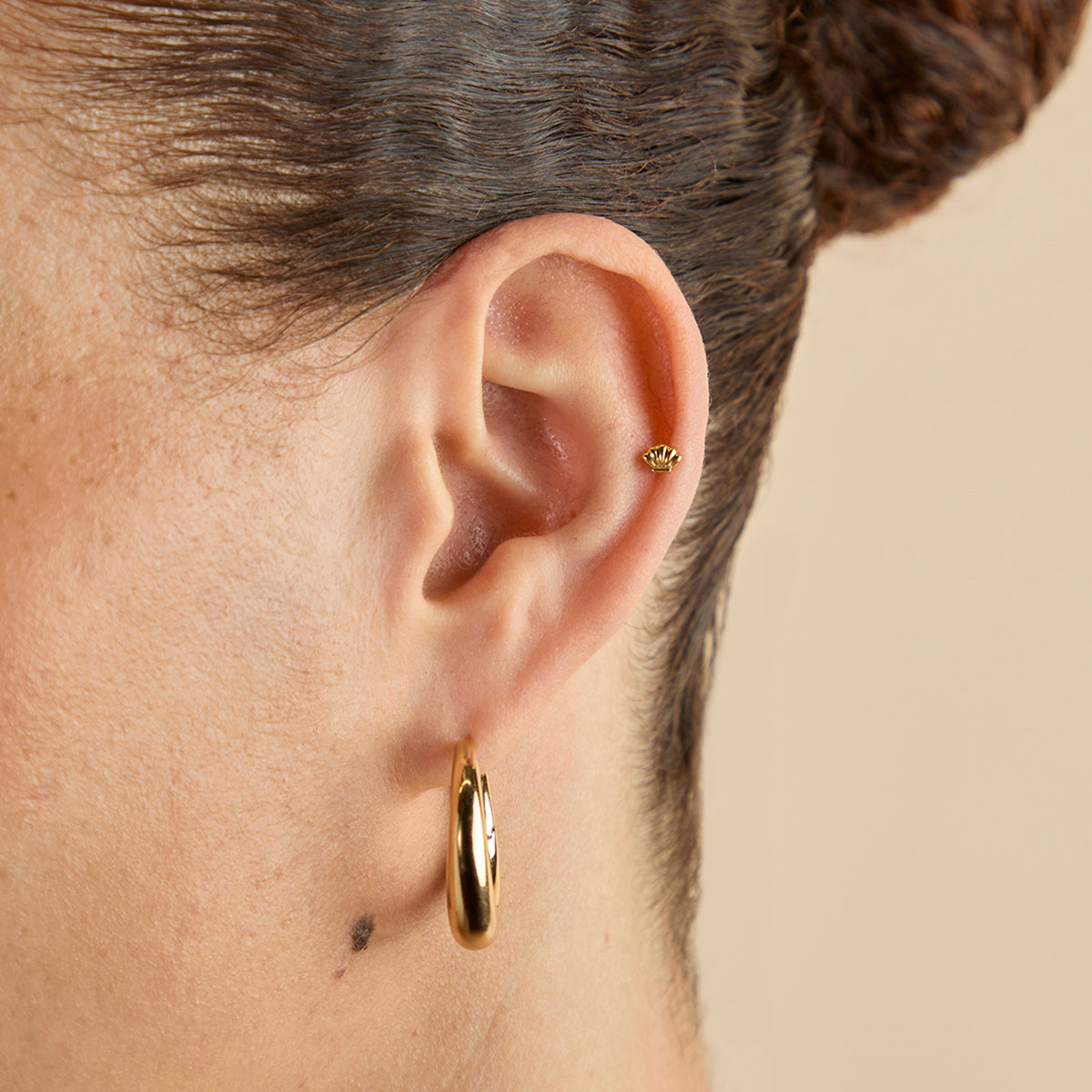 Shell Titanium Piercing Stud in Gold-Astrid & Miyu