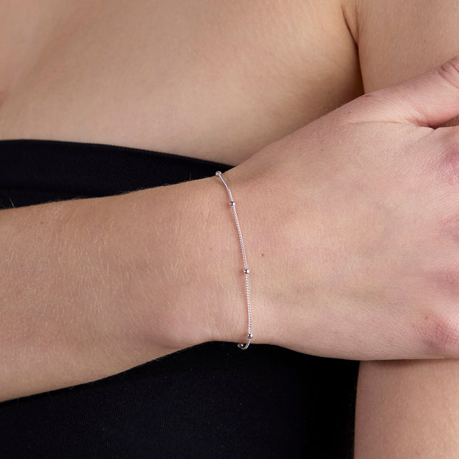 Essential Beaded Chain Bracelet in Silver-Astrid & Miyu