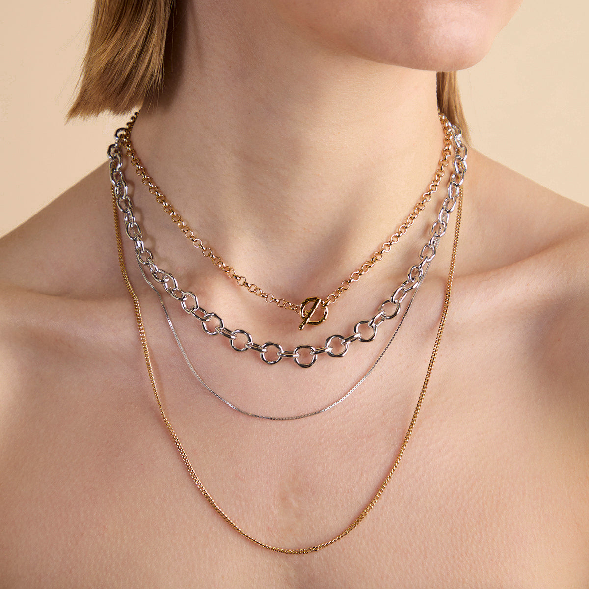 T-Bar Chain Necklace In Gold-Astrid & Miyu