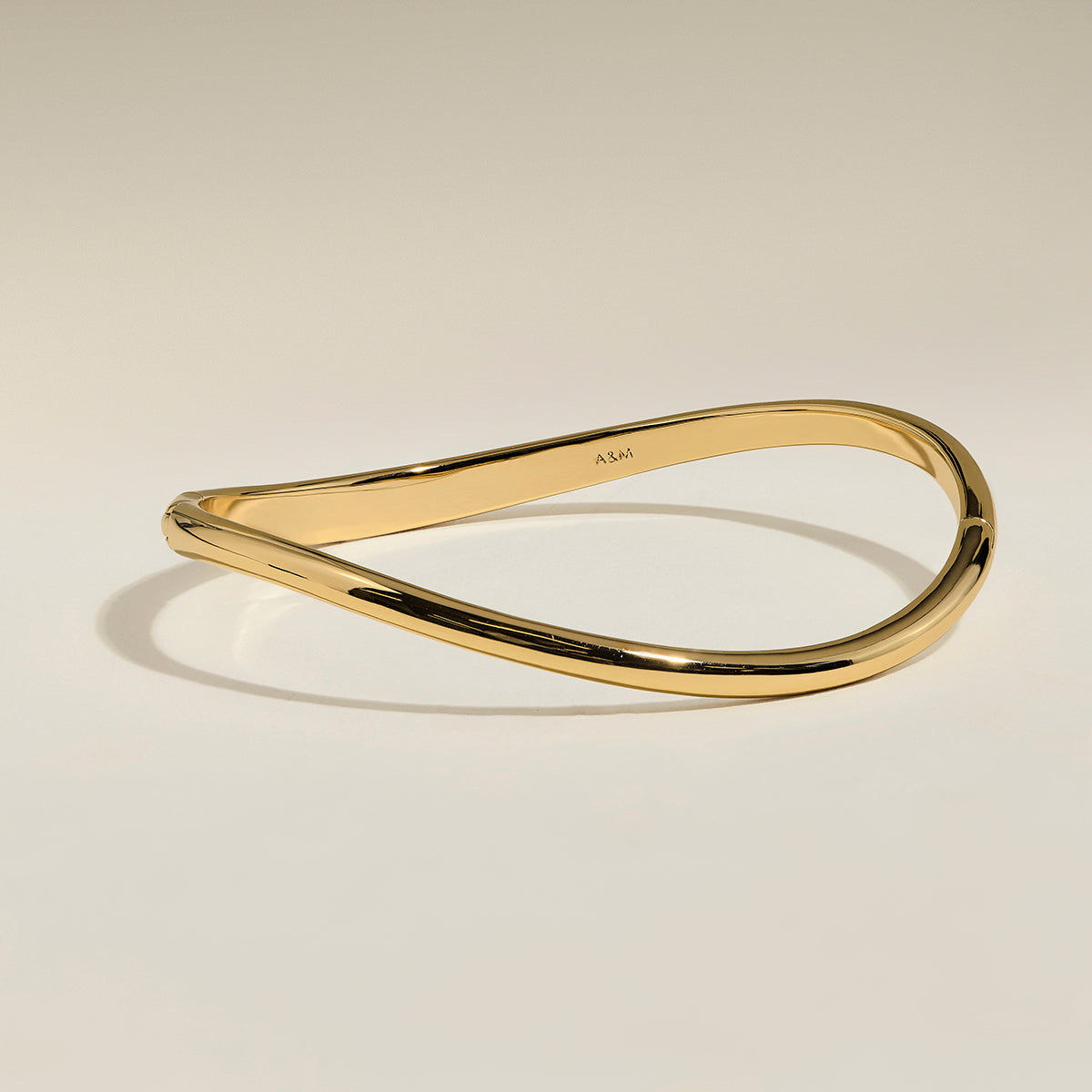 Wave Bangle in Gold-Astrid & Miyu