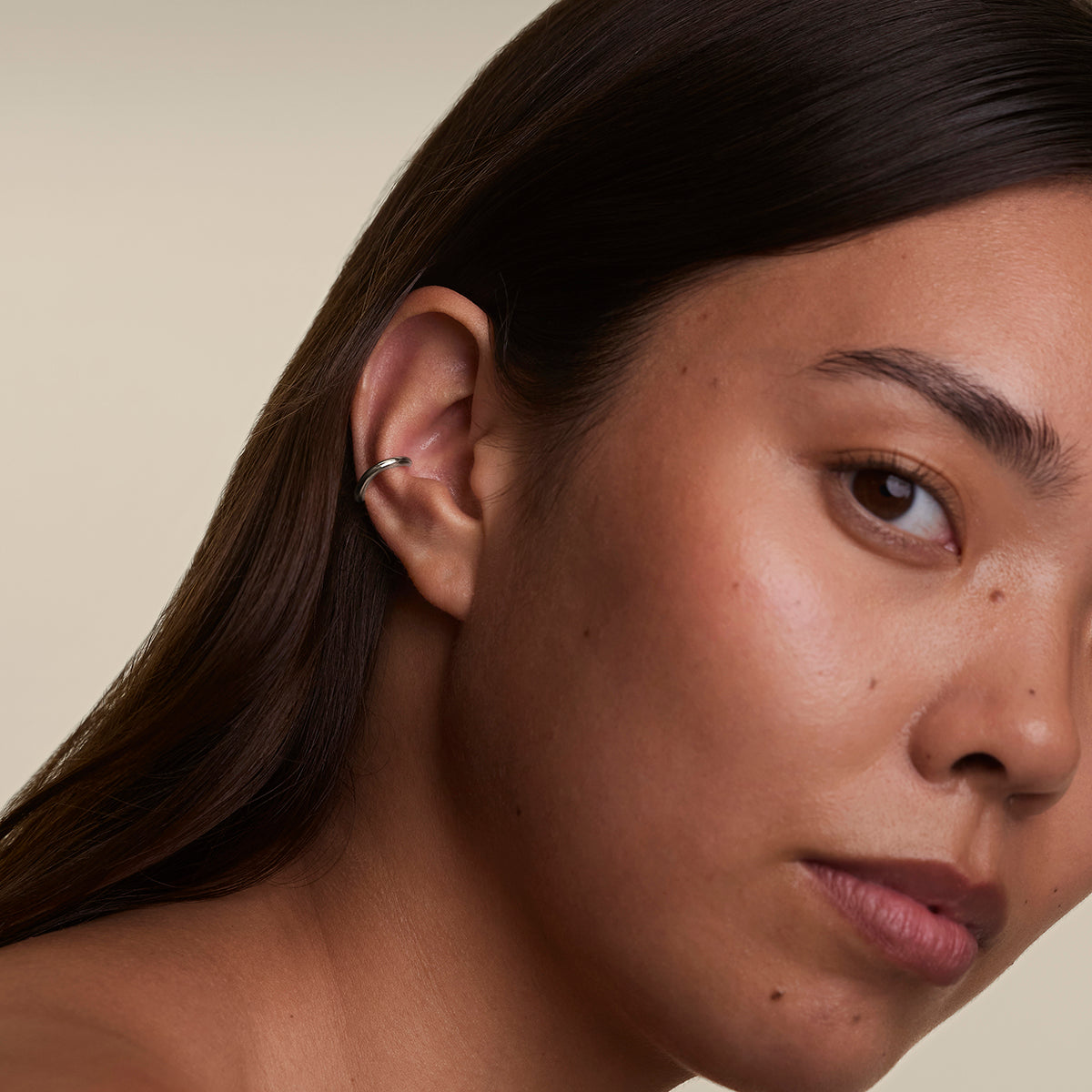 Wave Ear Cuff in Silver-Astrid & Miyu