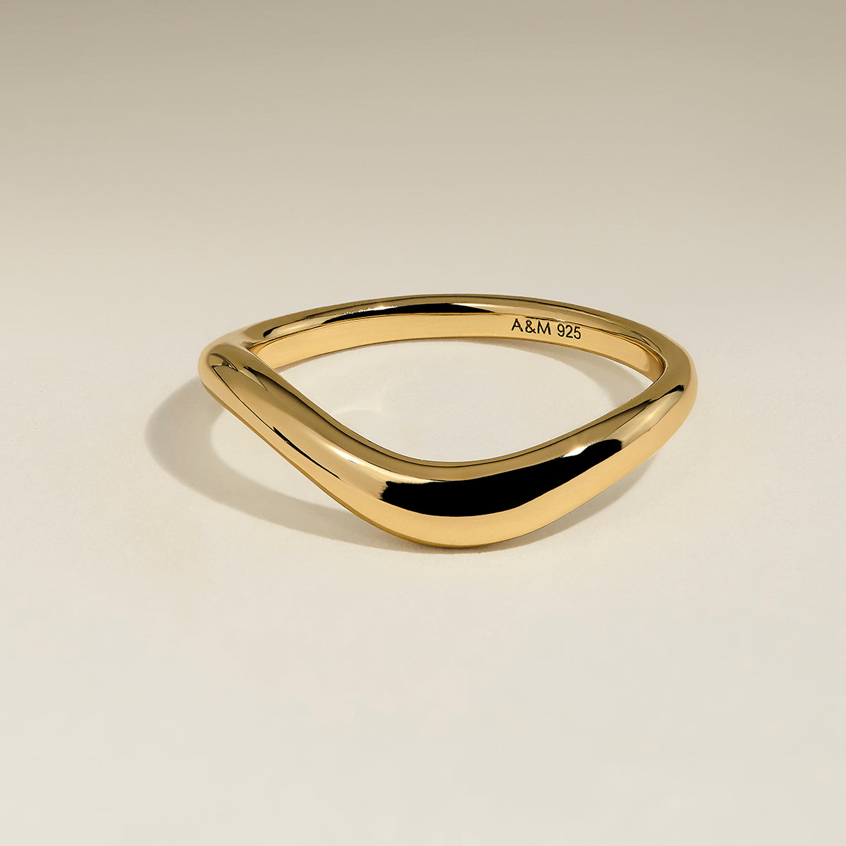 Wave Ring in Gold-Astrid & Miyu
