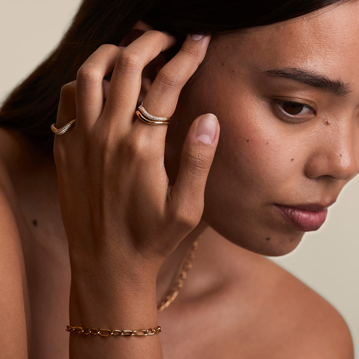 Wave Ring in Gold-Astrid & Miyu