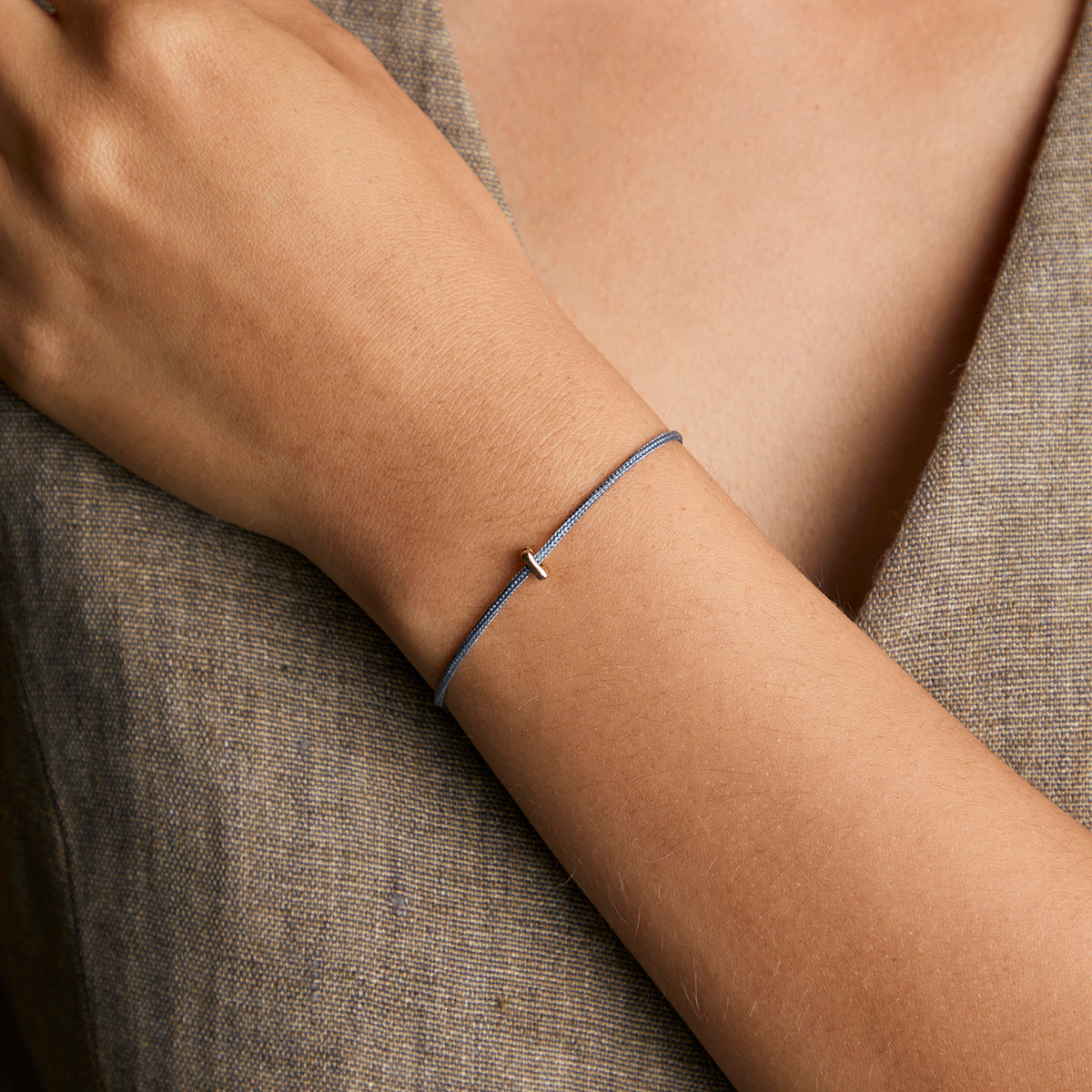 I Initial Click Charm in Solid Gold-Astrid & Miyu