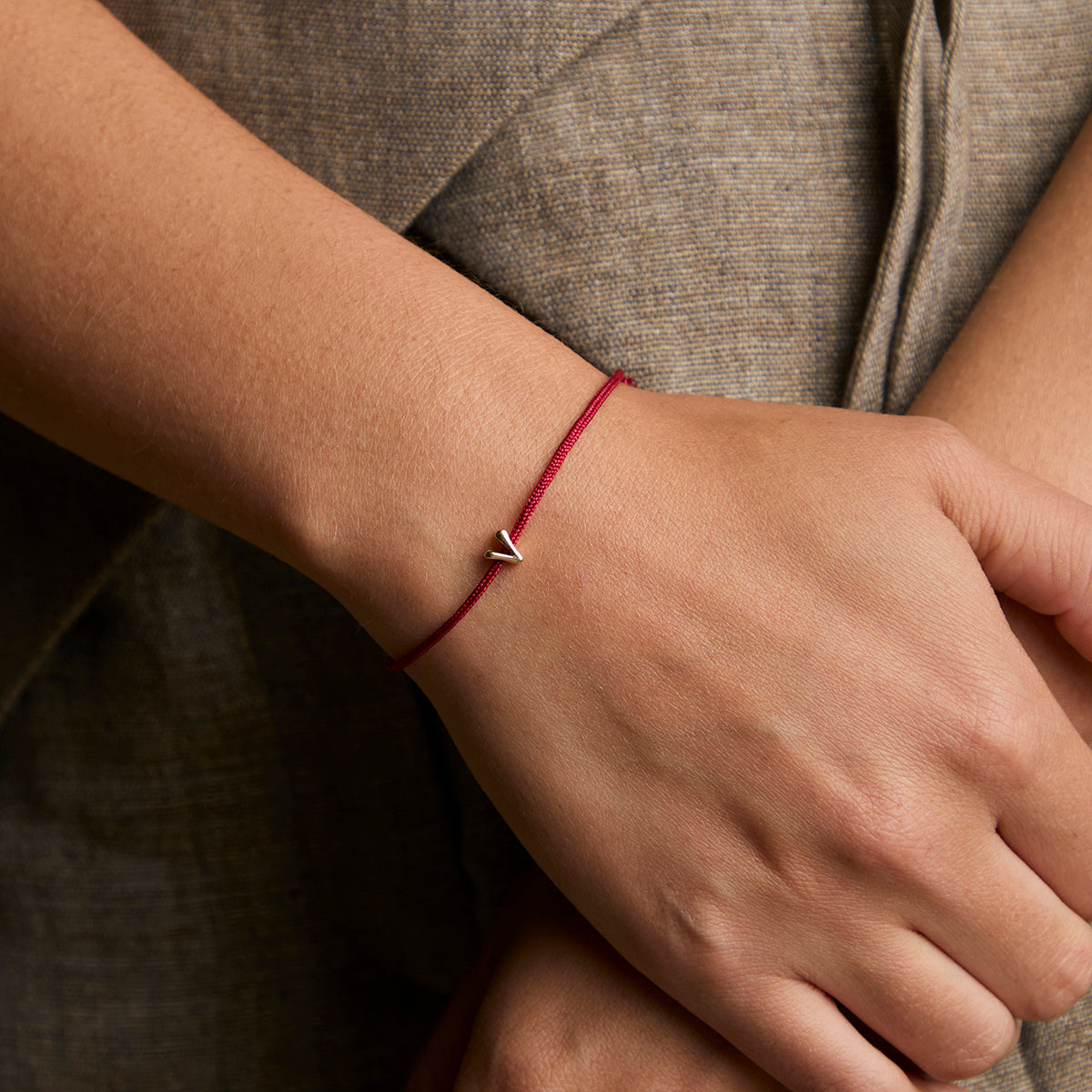 V Initial Click Charm in Solid Gold-Astrid & Miyu