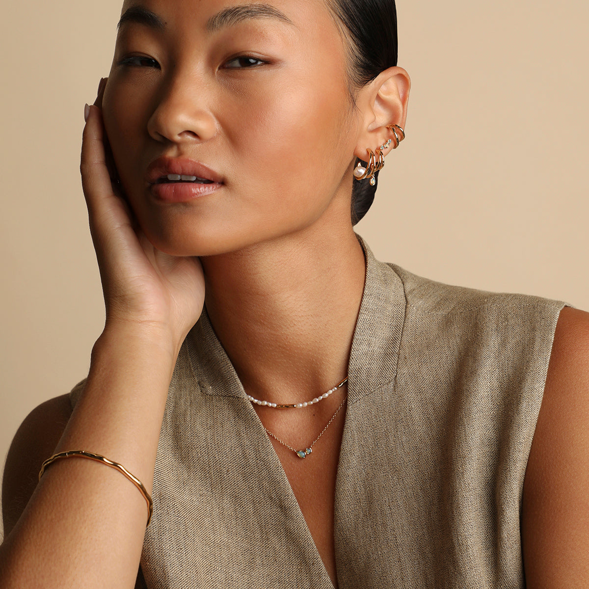Molten Bangle in Gold-Astrid & Miyu