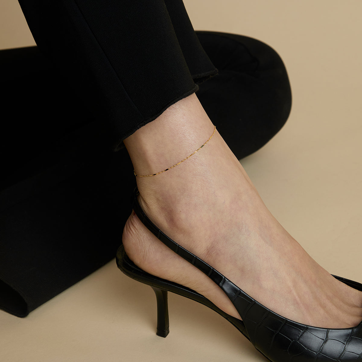 Astrid Story Chain Anklet in Solid Gold-Astrid & Miyu