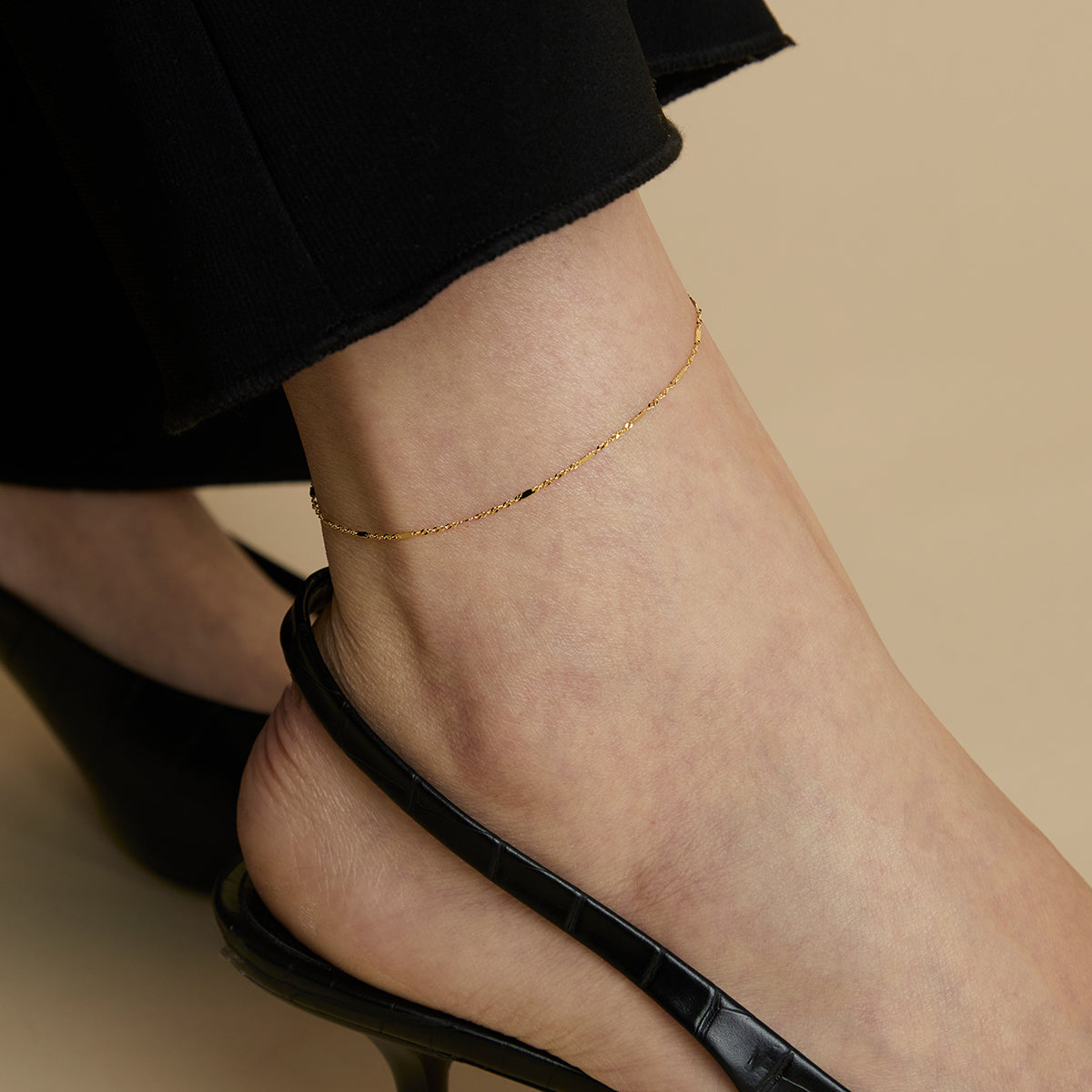 Astrid Story Chain Anklet in Solid Gold-Astrid & Miyu