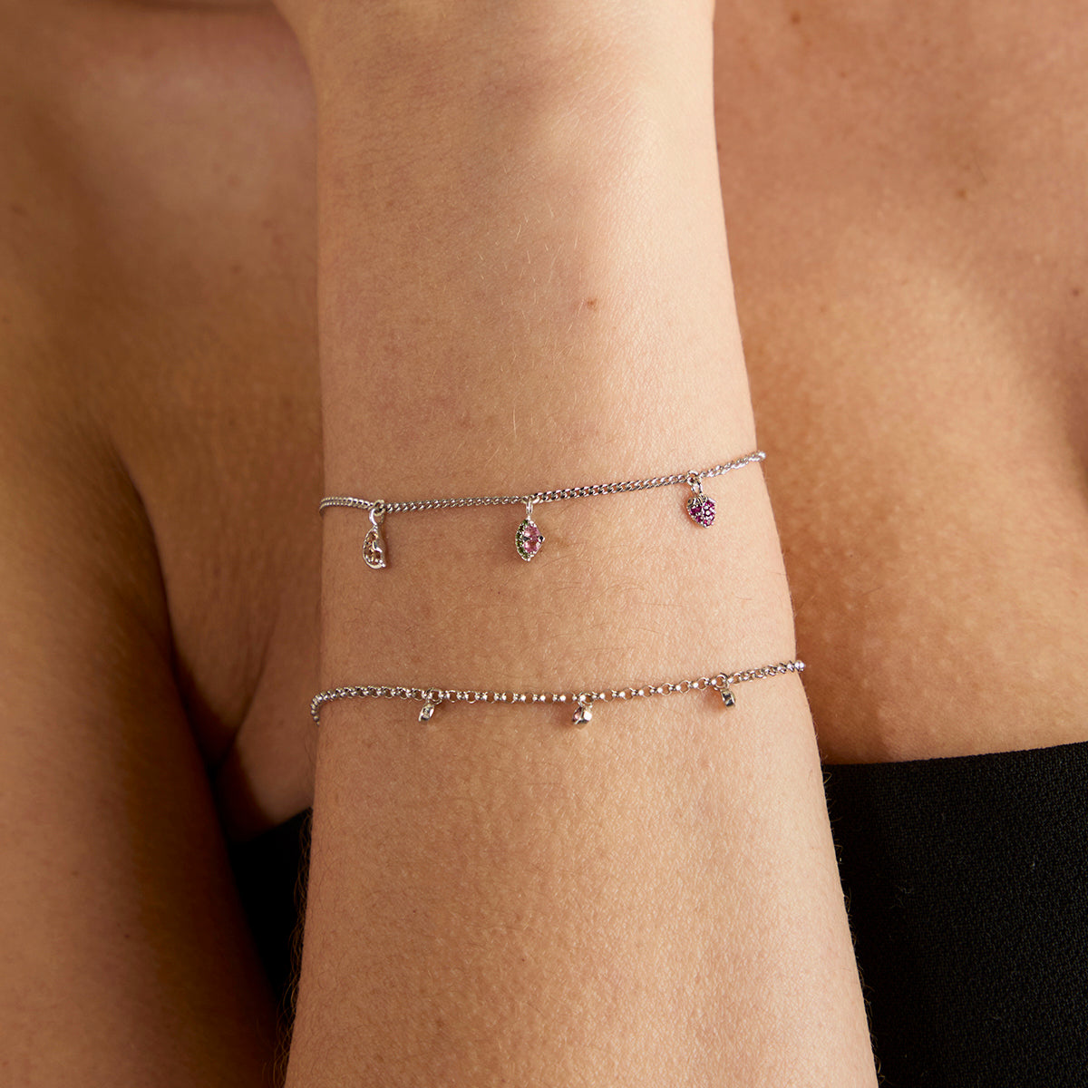 Strawberry Charm 9k White Gold-Astrid & Miyu