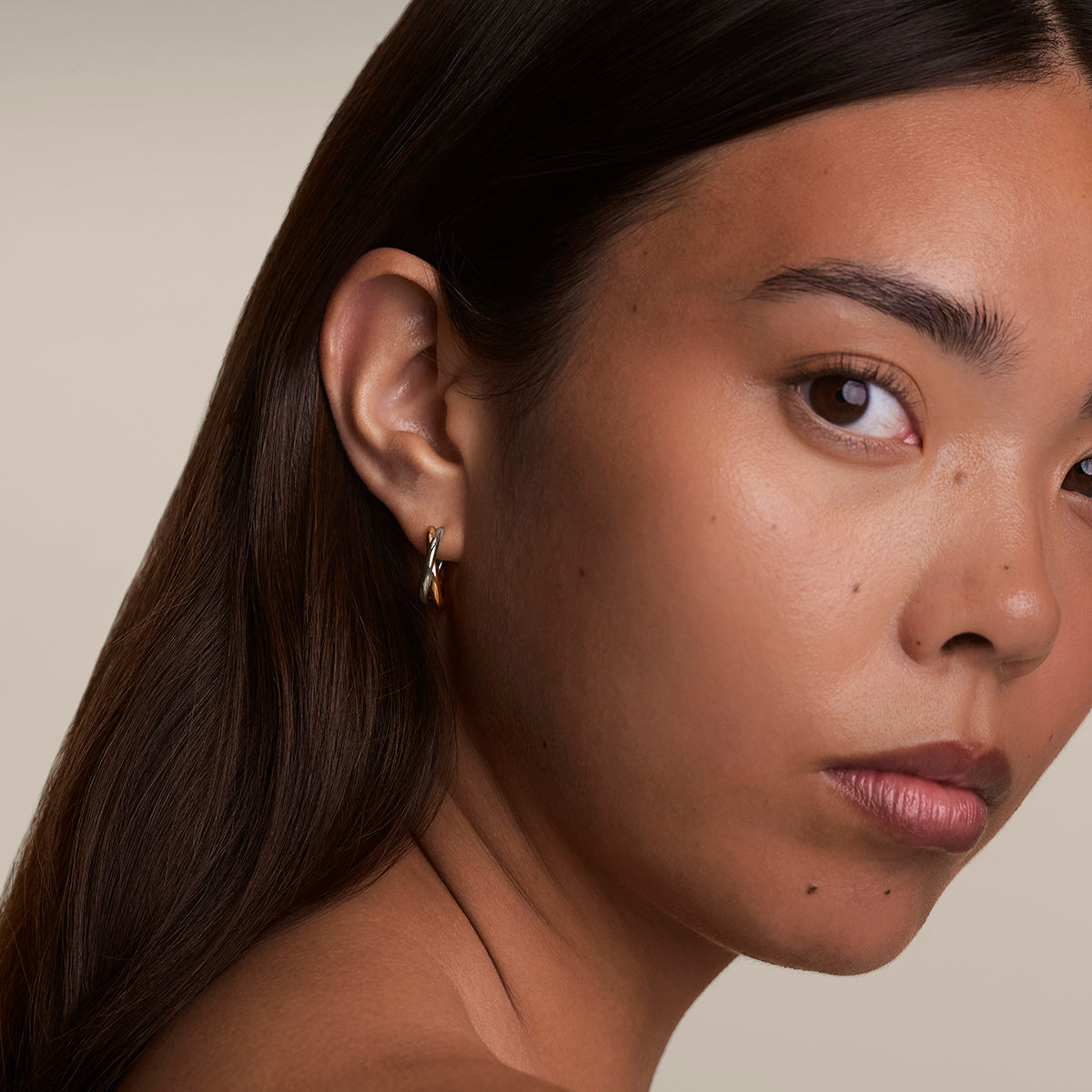 Crossover Illusion Hoops in Mixed Metal-Astrid & Miyu