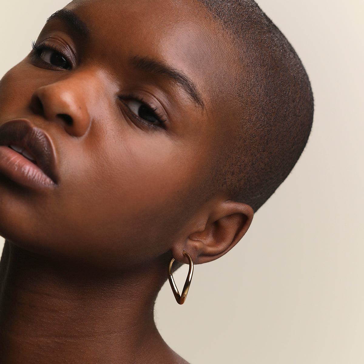 Wave Large Hoops in Gold-Astrid & Miyu