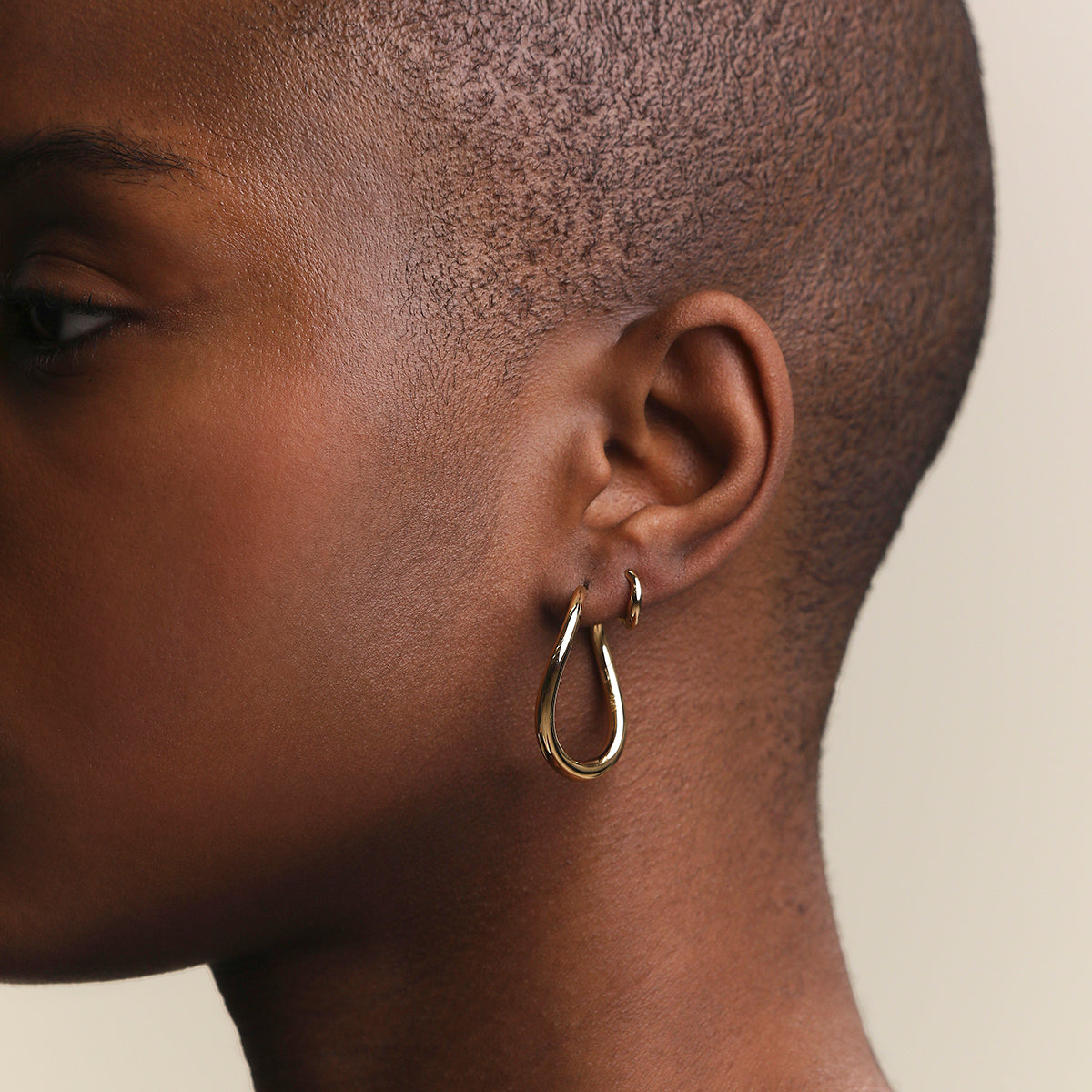 Wave Large Hoops in Gold-Astrid & Miyu