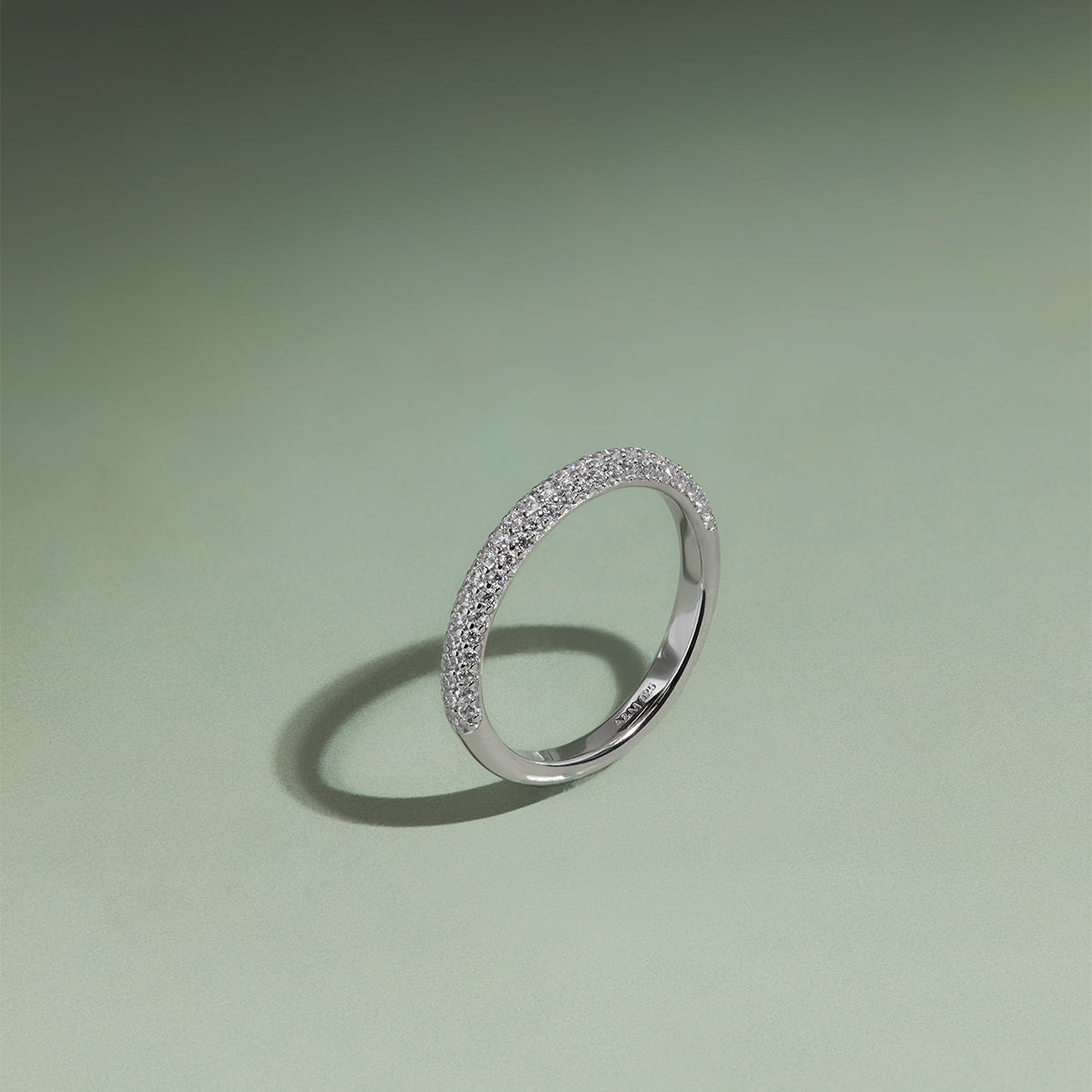 Pavé Essential Band Ring in Silver-Astrid & Miyu