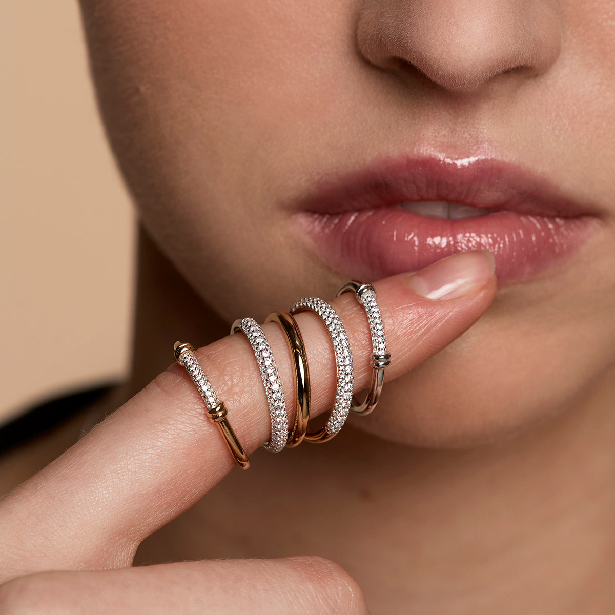 Pavé Knot Ring in Silver-Astrid & Miyu