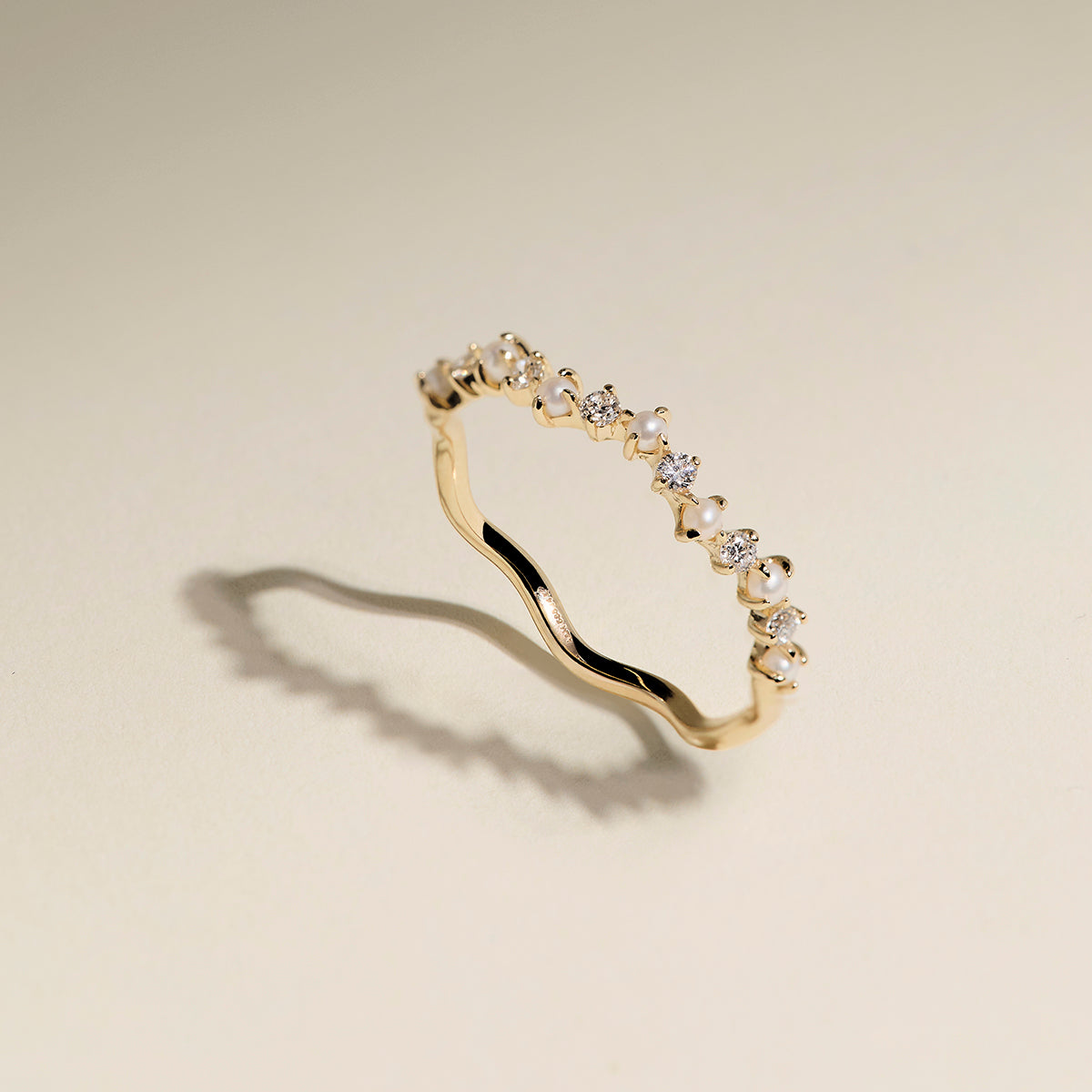 Diamond & Pearl Scalloped Ring in Solid Gold-Astrid & Miyu