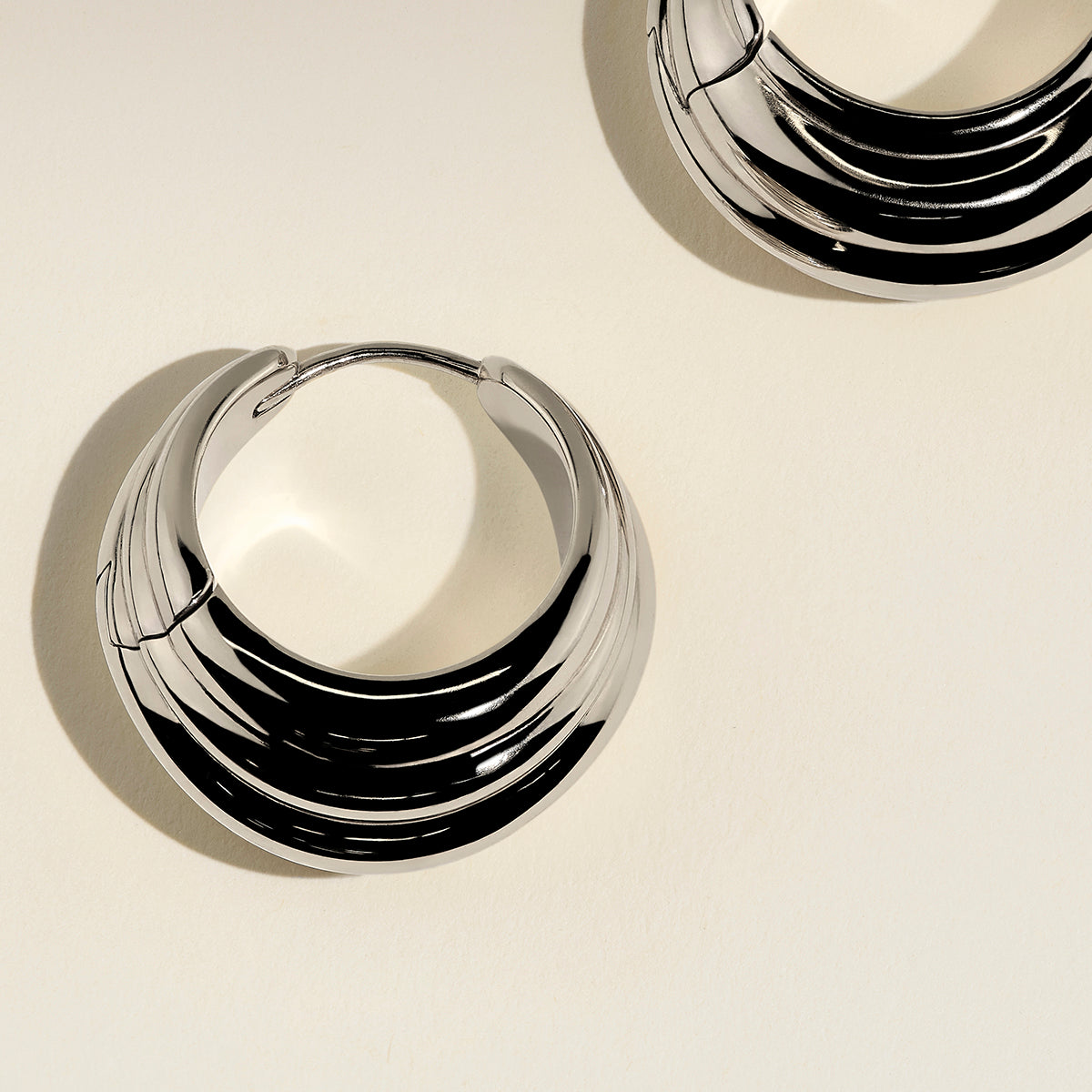 Ripple Wave Huggies in Silver-Astrid & Miyu
