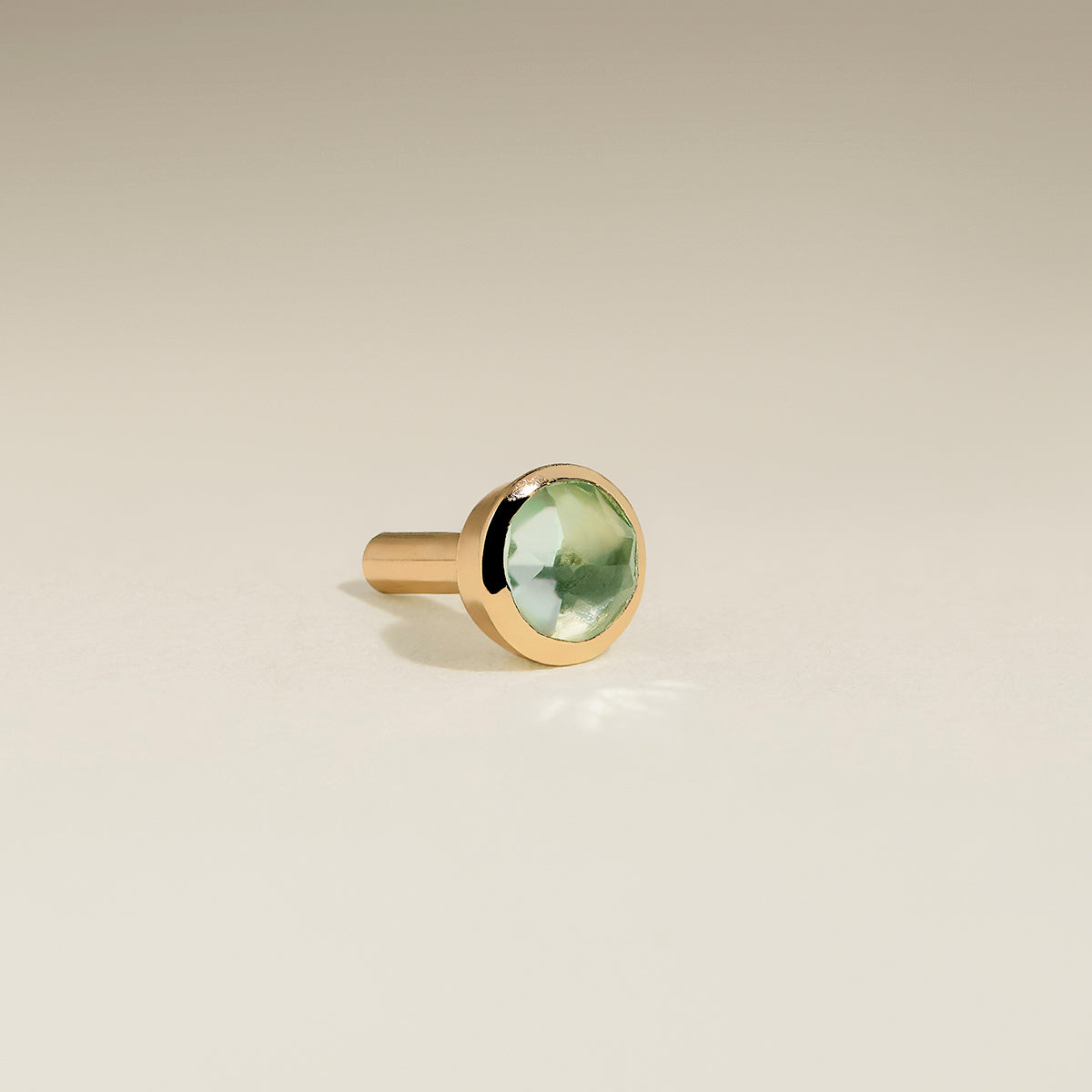 Green Sapphire Stackback™ in Solid Gold-Astrid & Miyu
