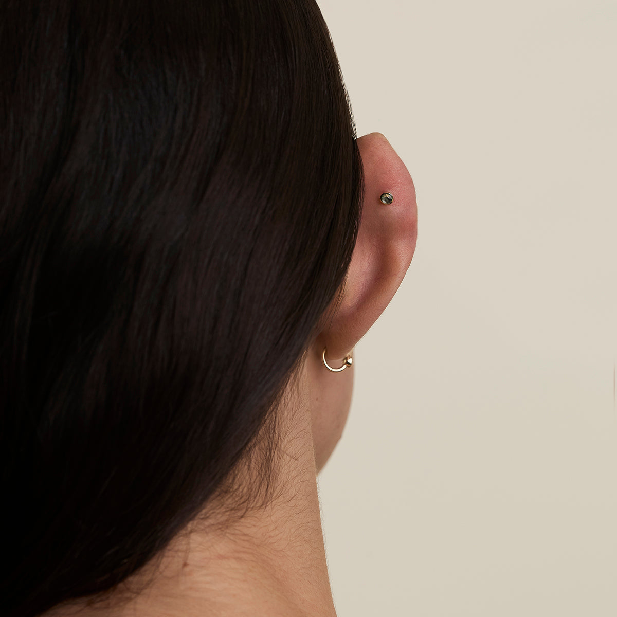 Green Sapphire Stackback™ in Solid Gold-Astrid & Miyu