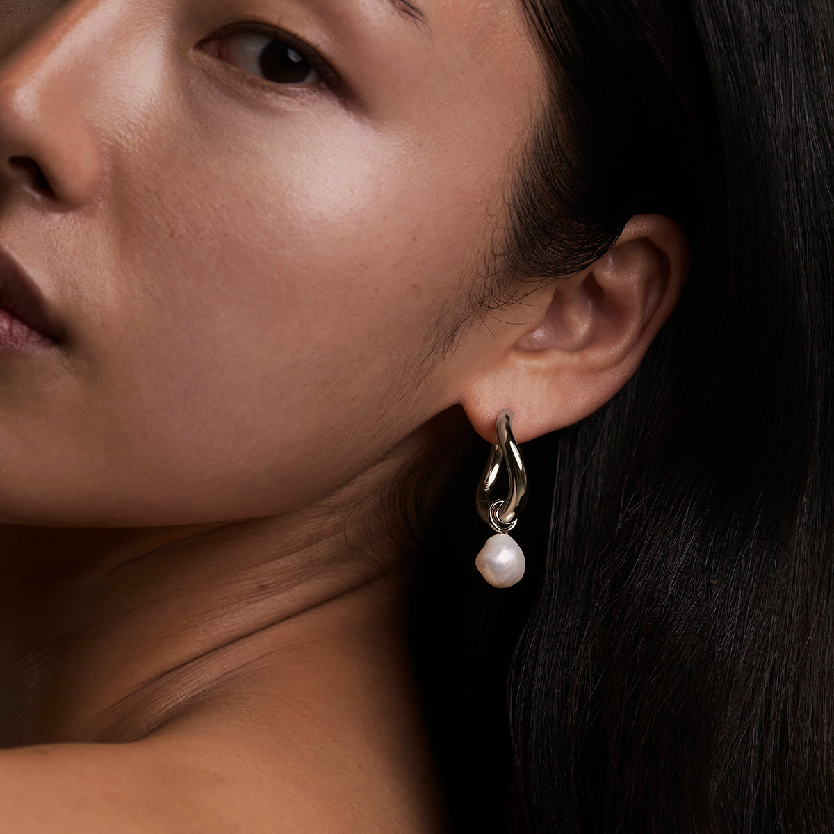 Serenity Pearl Charm XL Hoops in Silver-Astrid & Miyu