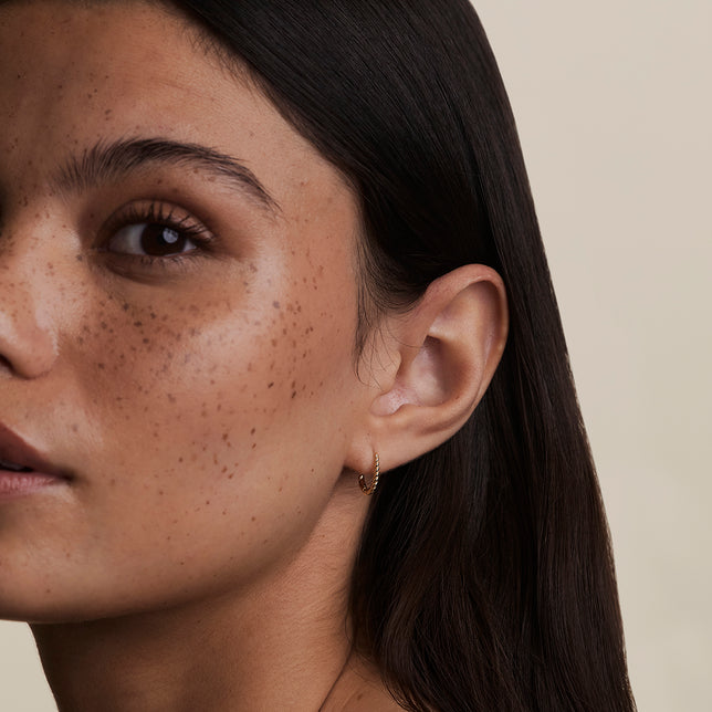 Rope Huggies in Solid Gold-Astrid & Miyu