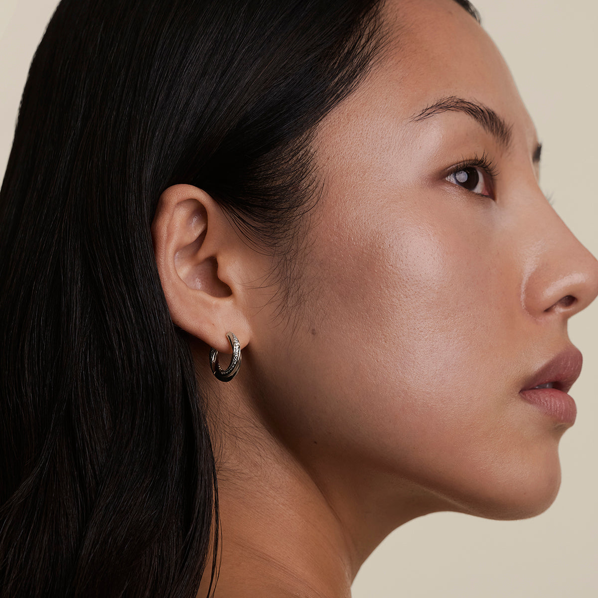 Crystal Cosmic Twist Medium Hoops in Silver-Astrid & Miyu