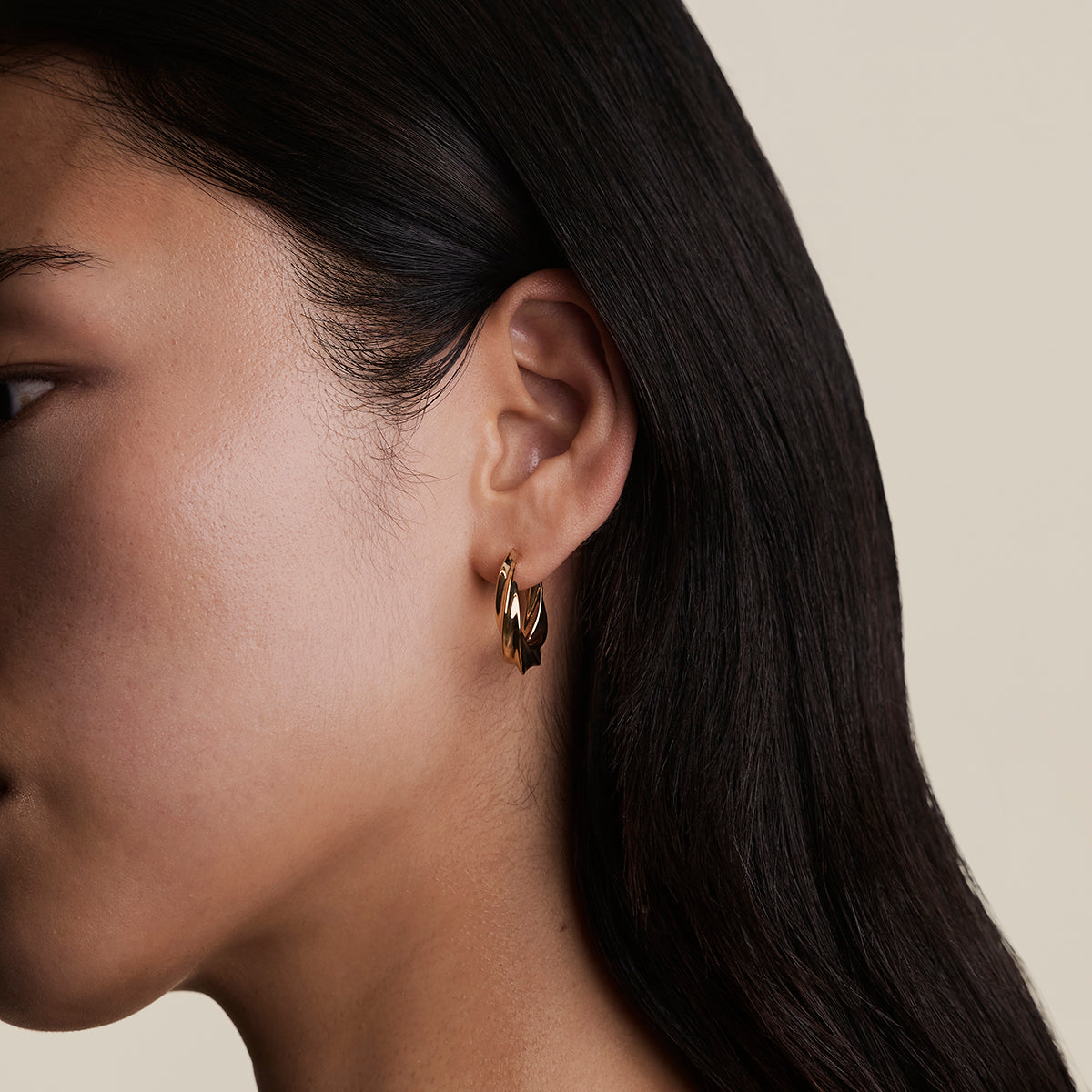 Cosmic Twist Large Hoops in Gold-Astrid & Miyu